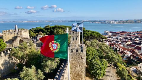 البرتغال